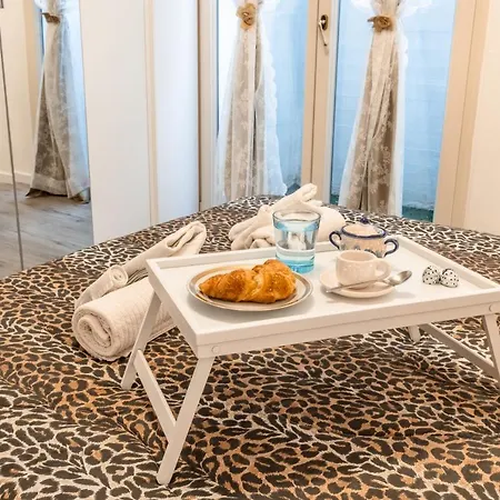 דירה Luxury & Big Villa Apartment 150 Mt Dal Mare