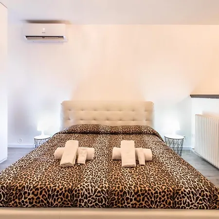 Luxury & Big Villa Apartment 150 Mt Dal Mare דירה ריצ'יונה