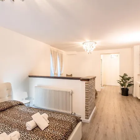 דירה Luxury & Big Villa Apartment 150 Mt Dal Mare *